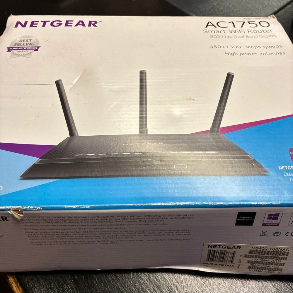 NETGEAR Black Wireless Router with Antennas - Picture 5 of 12